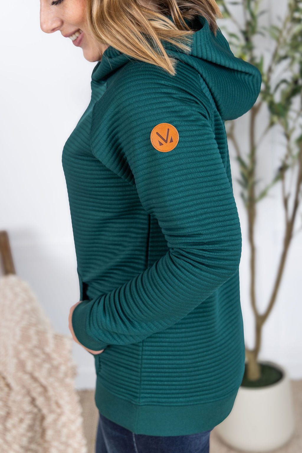 unique-id-3ffb42cb-0ee9-45bc-b4c8-3d6f38c1cdc0