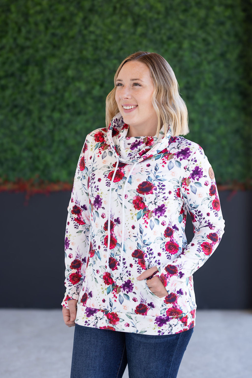 unique-id-605d6d27-5000-48d9-afba-7ce9bb0ea9a5